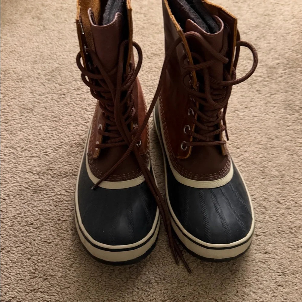 Sorrel 1964 lace up brown leather duck boots size 10